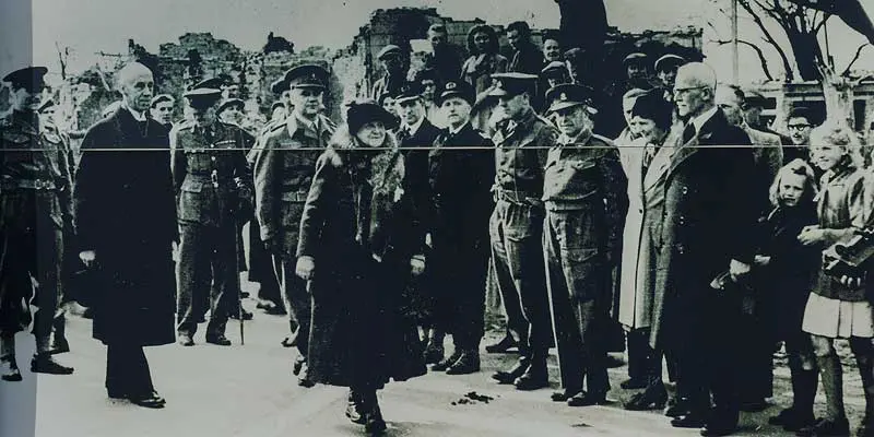 Koningin Wilhelmina keert terug uit ballingschap Koningin Wilhelmina keert terug uit ballingschap