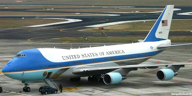 A very rare sight: The Airforce One