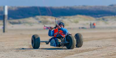 Buggy am Nordseestrand, Ameland