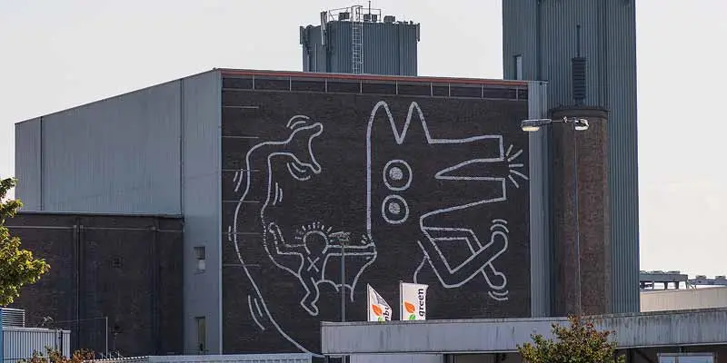 Enorme Keith Haring muurschildering
