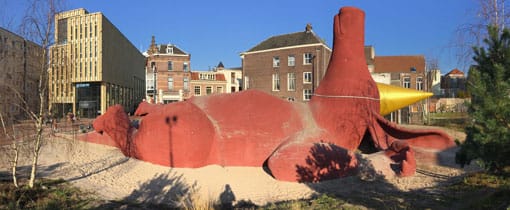 Arnhem stedentrip, Stad aan de Rijn Aardvarken in het Bartokpark in Arnhem