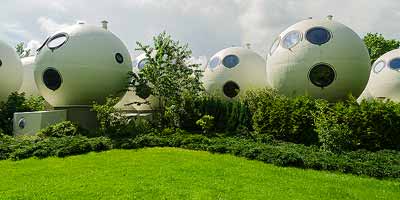 Bolwoningen (bulb houses)