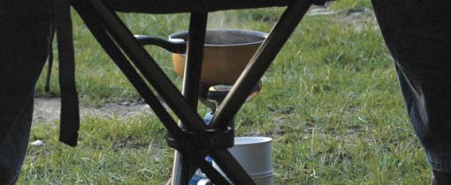 Koken op de Camping - Recepten voor 1 gaspitje, 1 pans gerechten camping Koken op de camping, het blijft behelpen