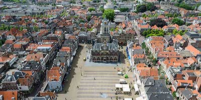 Markt, het gezellige centrale plein van Delft