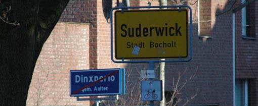 Super Angebot: 2 halen 1 betalen, Grensgeval Dinxperlo / Suderwick op de Nederlands-Duitse grens De stoeprand van de Anholtseweg en de Heelweg vormt de grens tussen Duitsland en Nederland