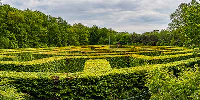 Koninklijk dwalen in het reuze doolhof van Ruurlo