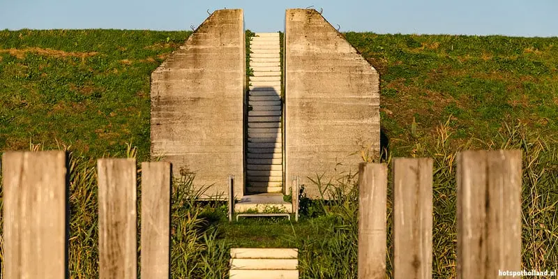 Doorgezaagde bunker 599 bij Culemborg