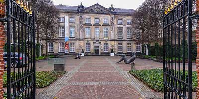 Het Noordbrabants Museum in het Museumkwartier van Den Bosch