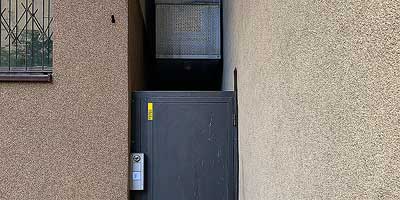 The narrowest house in the world in Warsaw. The front door is at the back