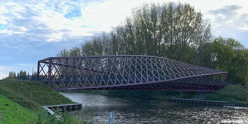 Twist Bridge